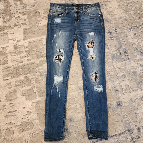 Judy Blue Stretch Denim Distressed Skinny Jeans Leopard Print Patch size 7/28 - Picture 8 of 16